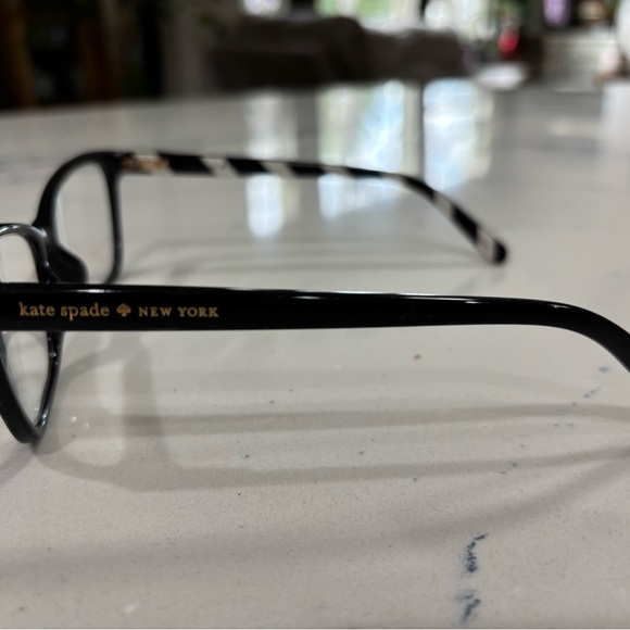 Kate Spade Stylish Black Reading Glasses with Case - Picture 3 of 8